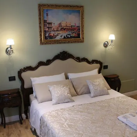 Fine Venice Bed & Breakfast 3*