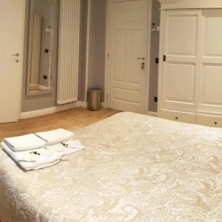 Fine Venice 3* مارغيرا